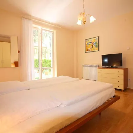 Apartman Apartment Porec 1